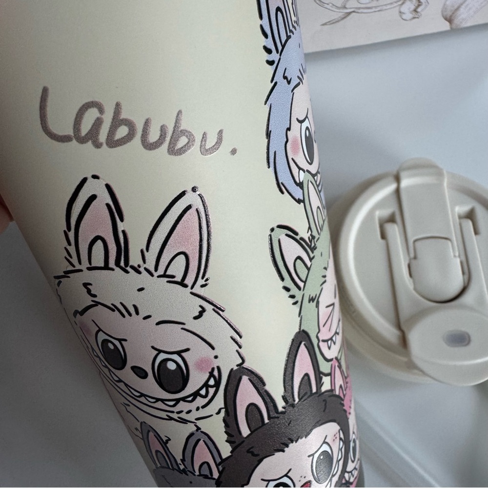 Coffee Travel Mug Cup- Cream Labubu Macaron print with charm - Picture 9 of 9